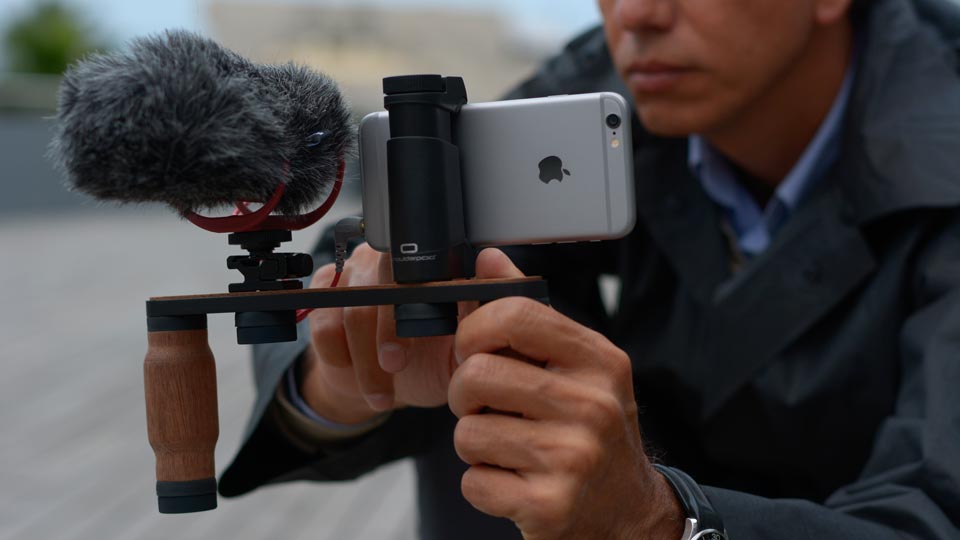 Shoulderpod X1 professional modular rig for iphone